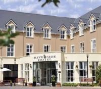 Riverside Hotel 